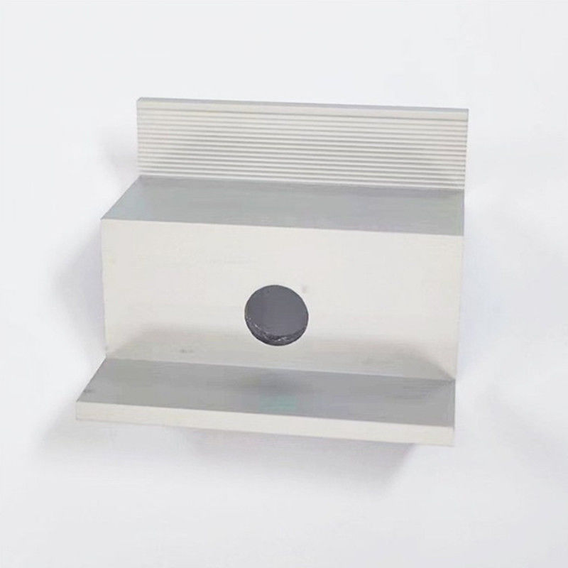 Anti-corrosivo modificado para requisitos particulares de las colocaciones del tejado del panel solar de la aleación de aluminio del tamaño