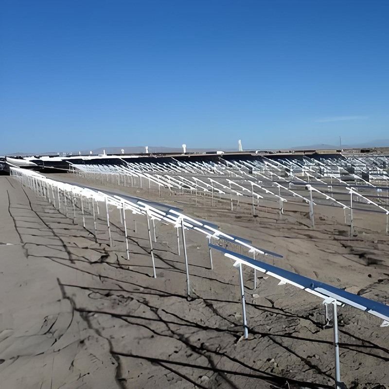 Soportes de montaje de paneles solares personalizables para las necesidades de su planta de energía solar Solución fuerte y duradera para sus proyectos