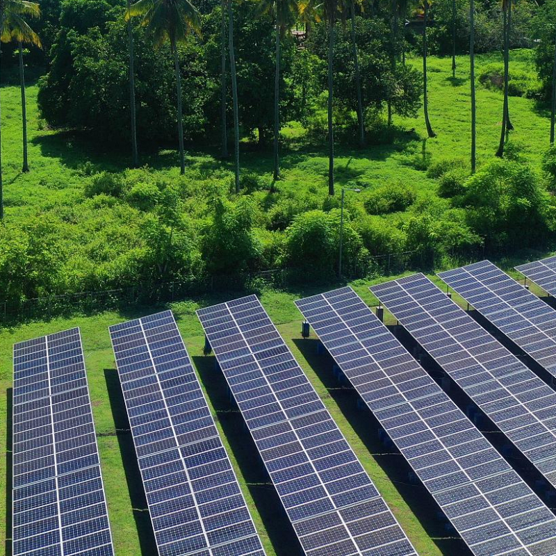 Estructura de soporte fotovoltaico resistente a vientos fuertes específica para suelo, con gran capacidad de carga y a prueba de corrosión