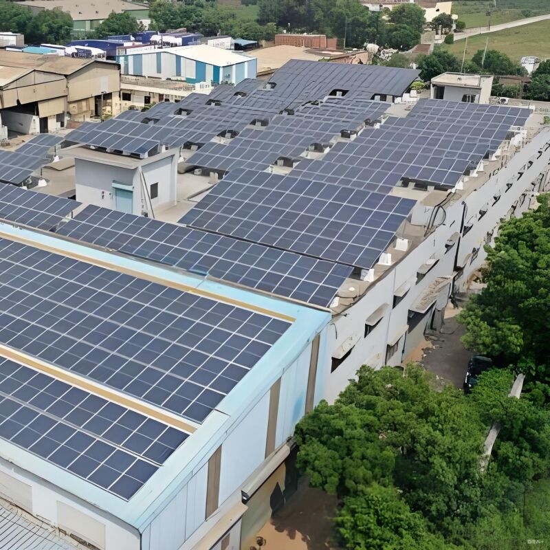 Brackets de montaje de techo de paneles solares de alta eficiencia que maximizan la utilización del espacio para obtener mayores retornos de energía