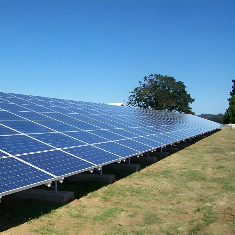 Soportes de montaje solar en tierra de alto rendimiento con soporte robusto para grandes matrices y aplicaciones a escala de utilidad