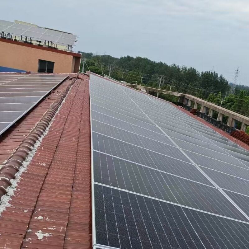 Brackets de montaje de techo de paneles solares duraderos con abrazaderas de costura de pie versátiles para techos trapezoides ondulados y de estaño Fácil instalación