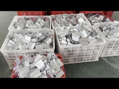 Clamparas de montaje de paneles solares de techo de metal personalizados de alta resistencia